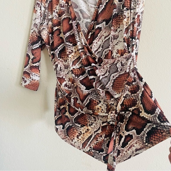 Venus 1X Snake Print faux Wrap blouse top sophisticated chic timeless work core - Picture 3 of 9